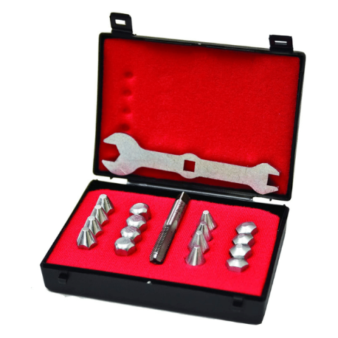 Liveryman 16 Stud Kit
